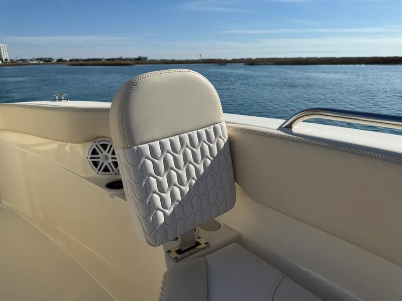 Slide: The Image of Scout 220 XSF 2026 - 9