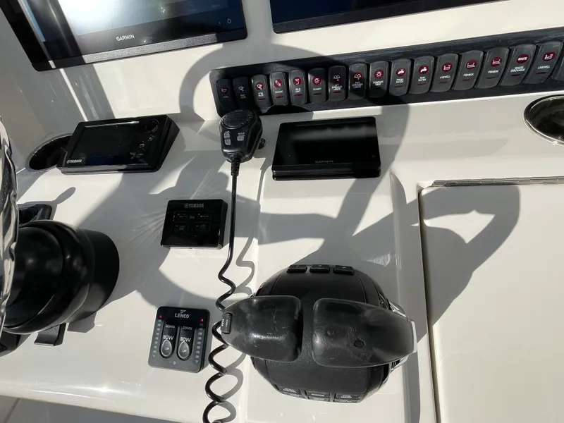 Slide: The Image of Jupiter 32 CENTER CONSOLE 2014 - 11