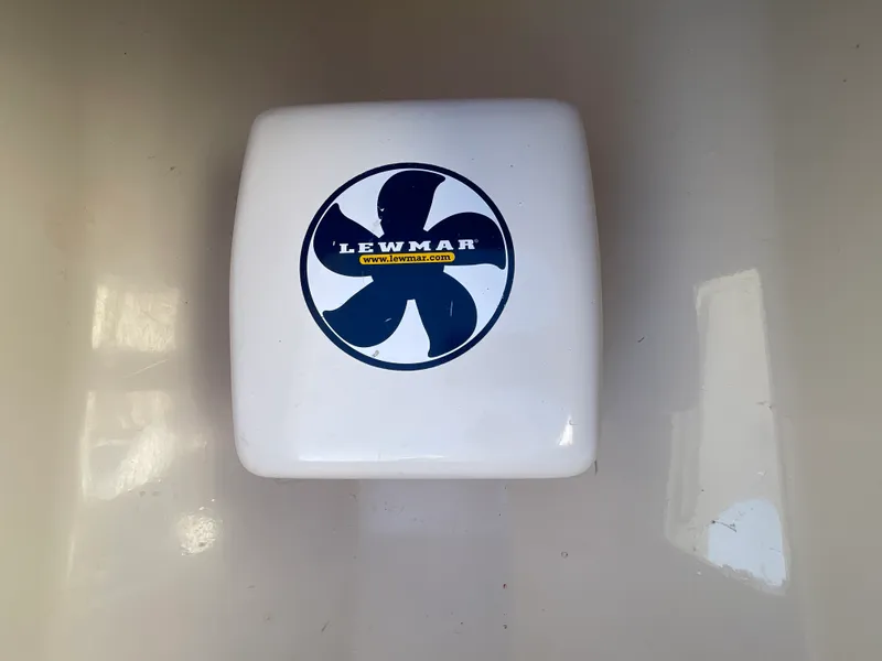 Slide: The Image of Jupiter 32 CENTER CONSOLE 2014 - 38