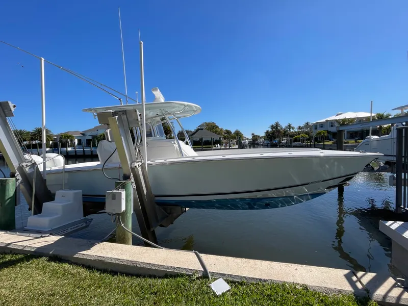 Slide: The Image of Jupiter 32 CENTER CONSOLE 2014 - 52