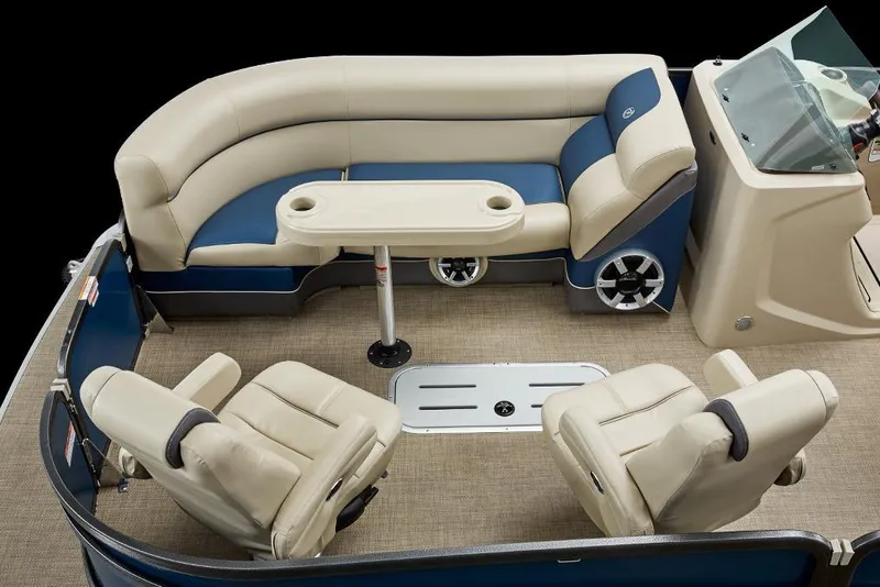 Slide: The Image of Premier 250 Solaris 2023 - 3