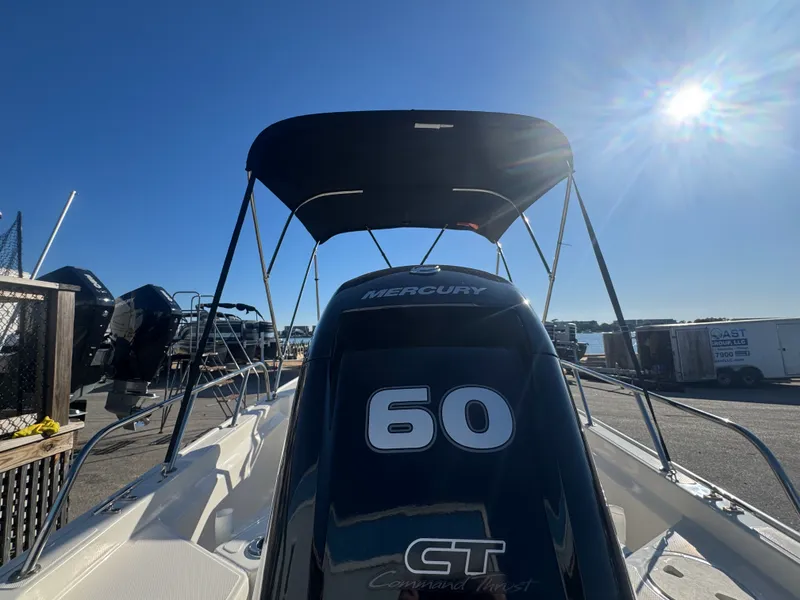 Slide: The Image of Boston Whaler 15 MONTAUK 2023 - 6