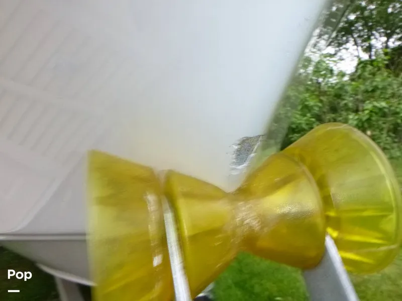 Slide: The Image of Crownline Boats 270 BR 2004 - 15610496