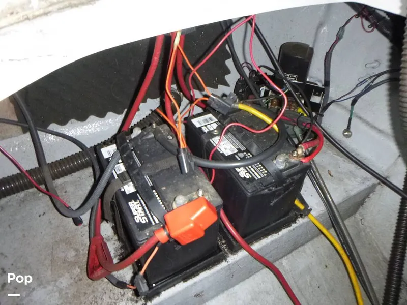 Slide: The Image of Crownline Boats 270 BR 2004 - 15610506