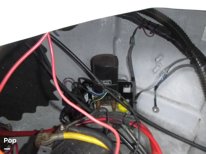 Slide: The Image of Crownline Boats 270 BR 2004 - 15610511