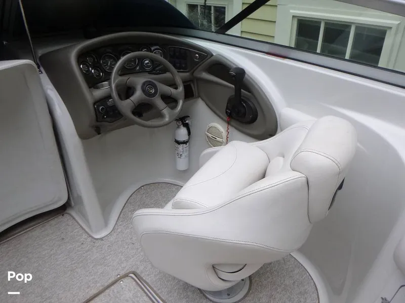 Slide: The Image of Crownline Boats 270 BR 2004 - 15610519