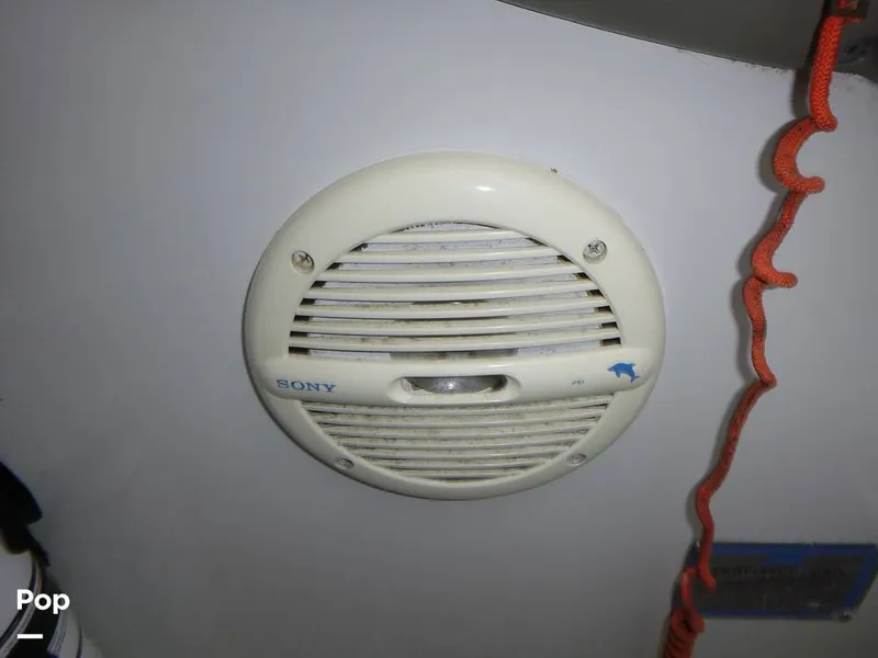 Slide: The Image of Crownline Boats 270 BR 2004 - 15610521