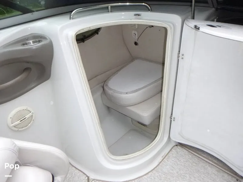 Slide: The Image of Crownline Boats 270 BR 2004 - 15610526