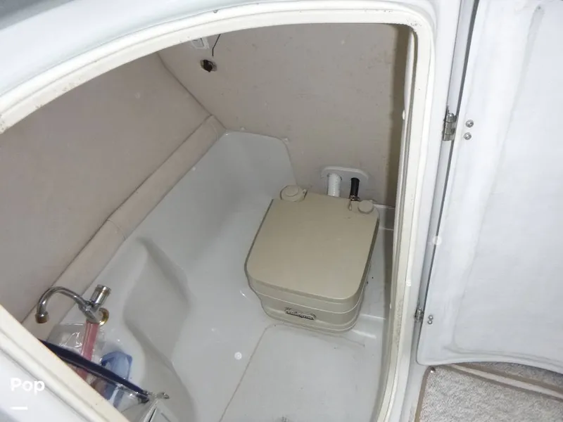 Slide: The Image of Crownline Boats 270 BR 2004 - 15610527