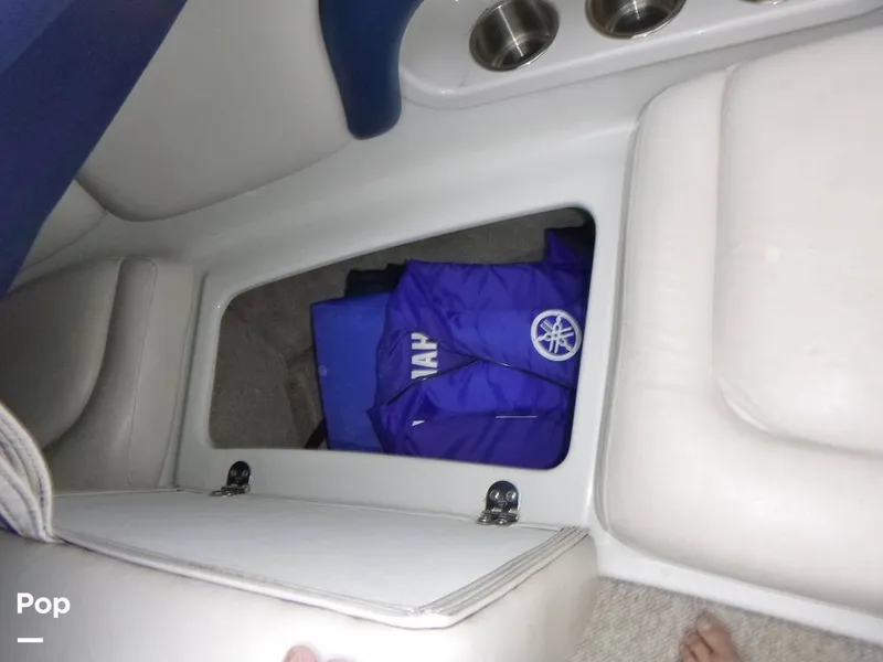 Slide: The Image of Crownline Boats 270 BR 2004 - 15610539