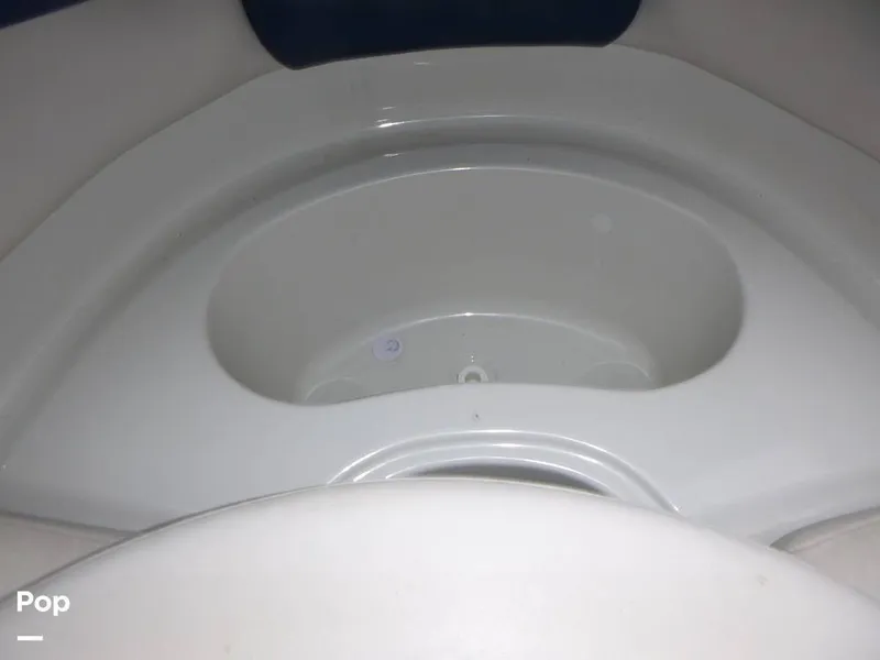 Slide: The Image of Crownline Boats 270 BR 2004 - 15610542