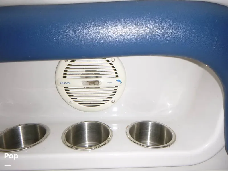 Slide: The Image of Crownline Boats 270 BR 2004 - 15610544