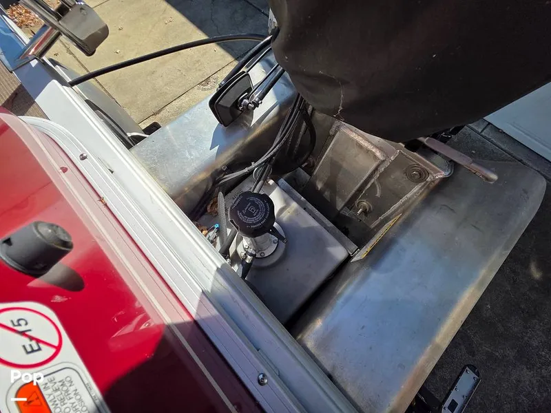 Slide: The Image of Sun Tracker Bass Buggy 18 DLX 2023 - 15970442