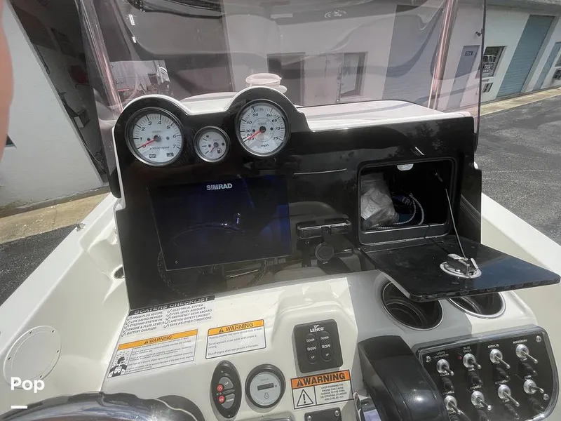 Slide: The Image of NauticStar 215 XTS 2018 - 15563796