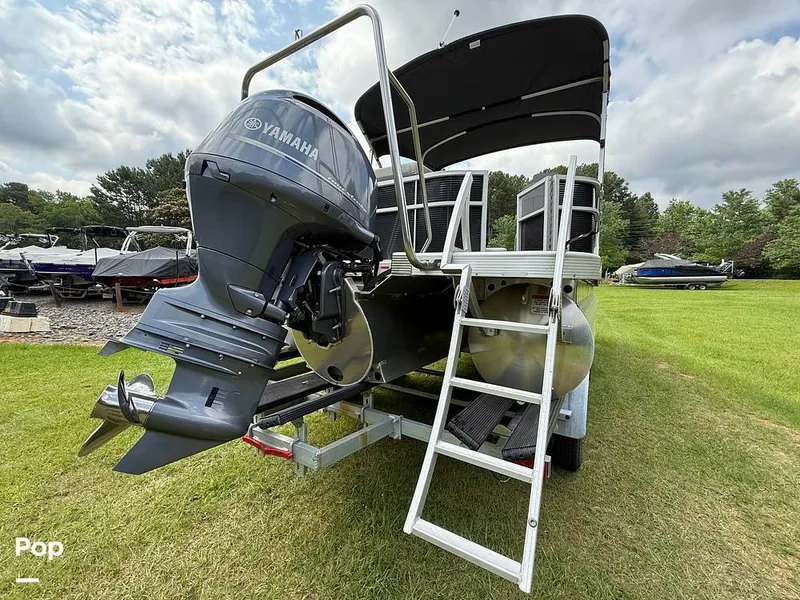 Slide: The Image of Bennington 22SL 2023 - 15570252