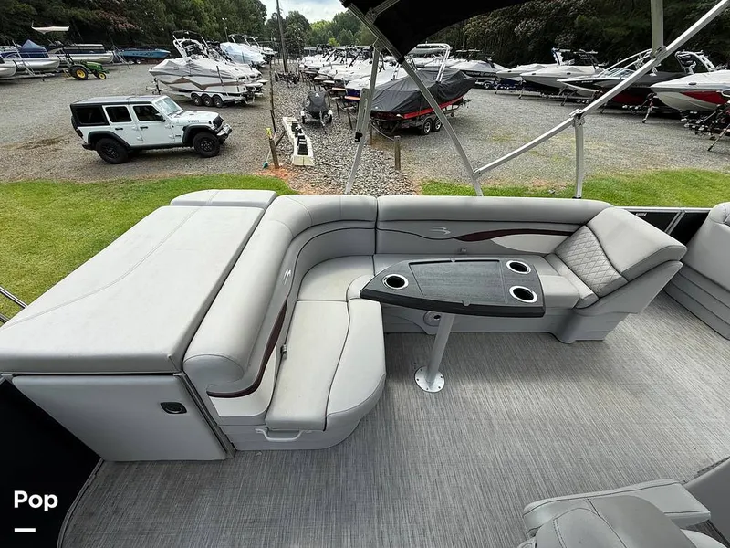 Slide: The Image of Bennington 22SL 2023 - 15570259