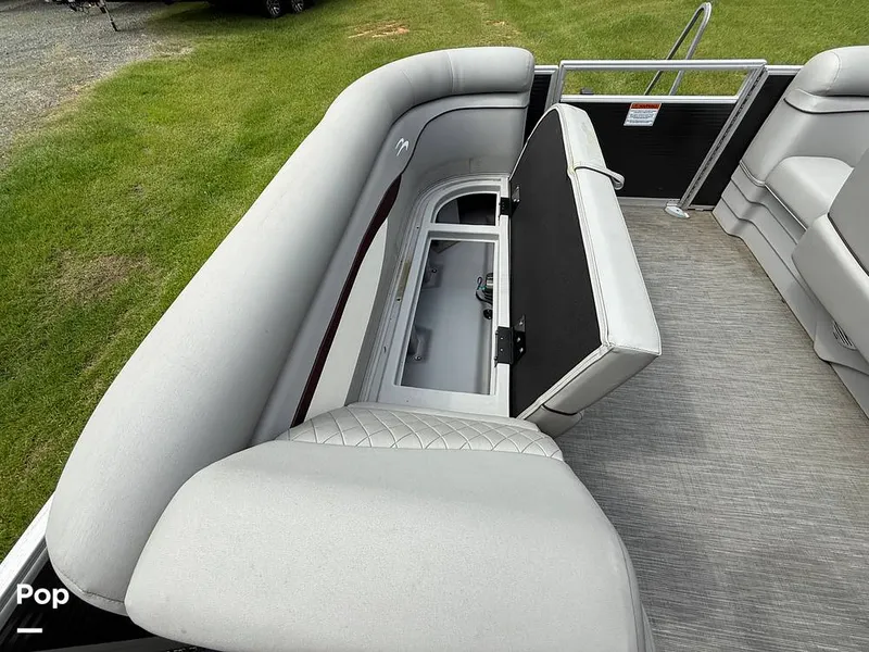 Slide: The Image of Bennington 22SL 2023 - 15570271