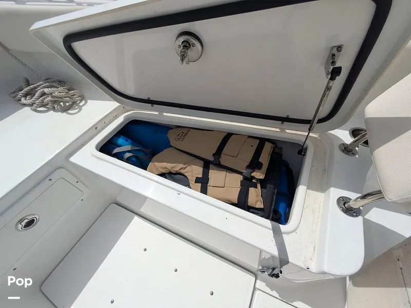 Slide: The Image of Sea Hunt Ultra 275 SE 2024 - 15614571
