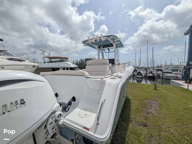 Slide: The Image of Sea Hunt Ultra 275 SE 2024 - 15614454