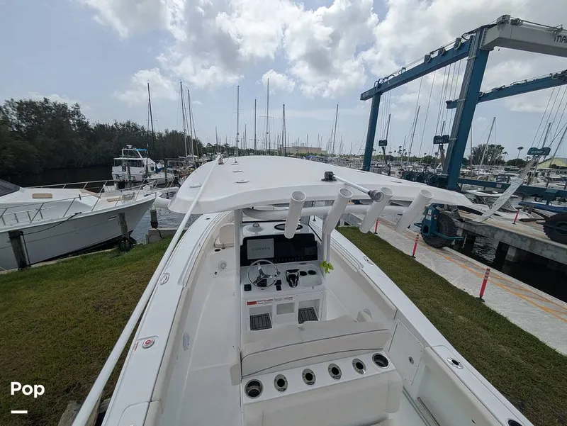 Slide: The Image of Sea Hunt Ultra 275 SE 2024 - 15614492
