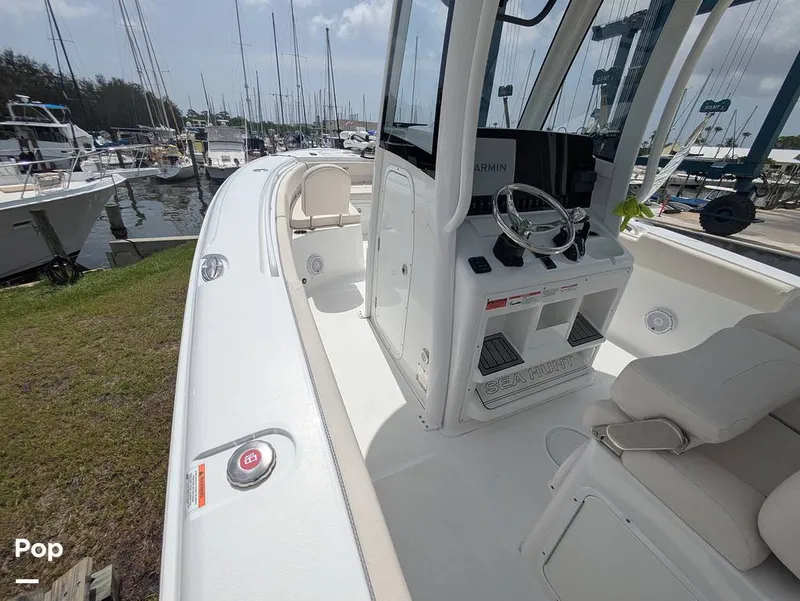 Slide: The Image of Sea Hunt Ultra 275 SE 2024 - 15614499