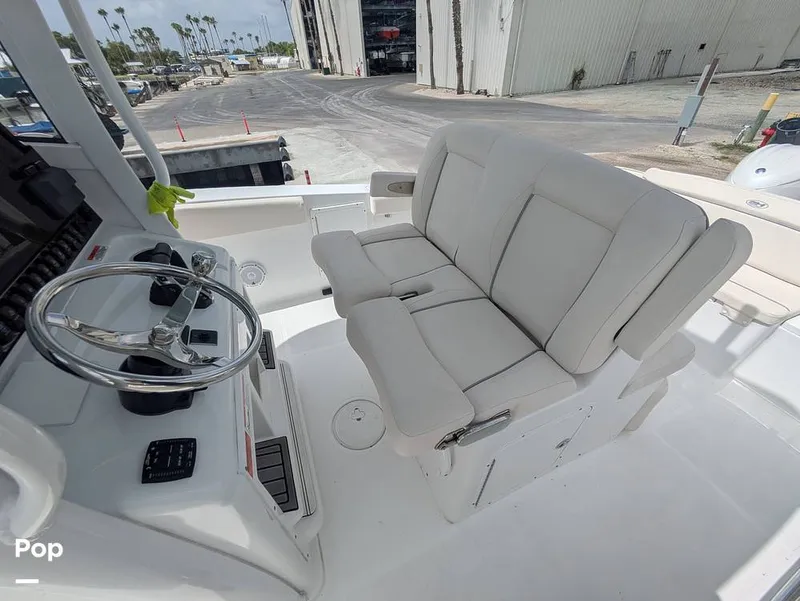 Slide: The Image of Sea Hunt Ultra 275 SE 2024 - 15614502