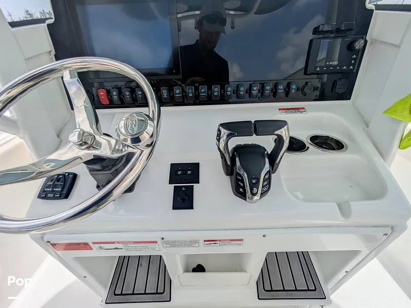 Slide: The Image of Sea Hunt Ultra 275 SE 2024 - 15614508