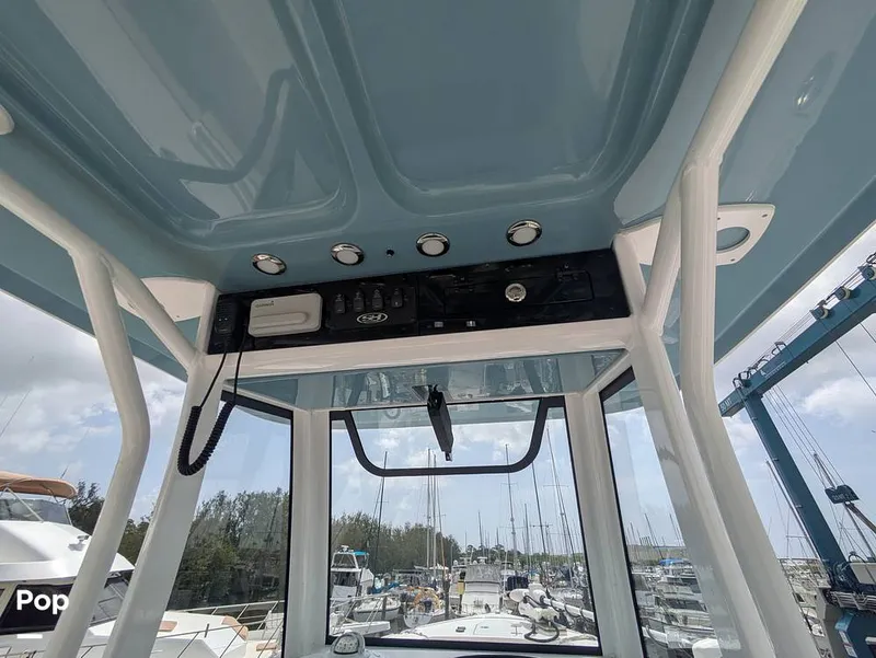 Slide: The Image of Sea Hunt Ultra 275 SE 2024 - 15614511