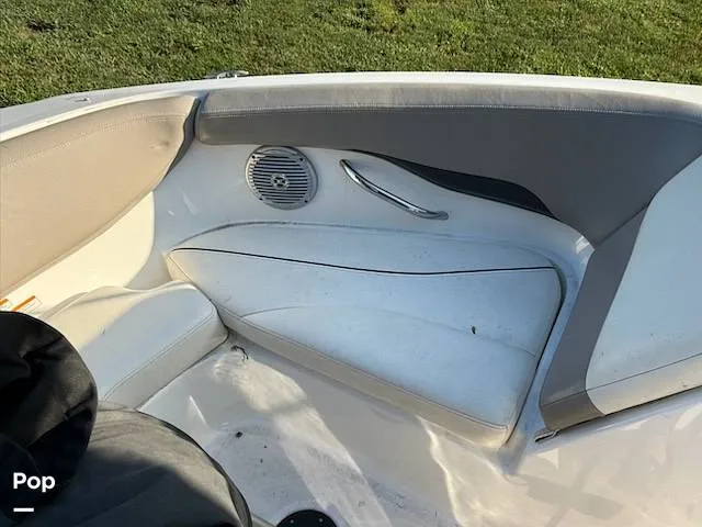 Slide: The Image of Sea-Doo Challenger 210 SE 2011 - 15662302
