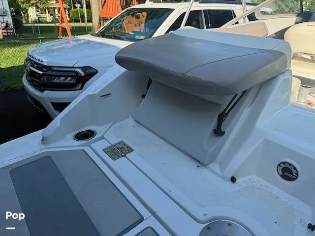 Slide: The Image of Sea-Doo Challenger 210 SE 2011 - 15662265