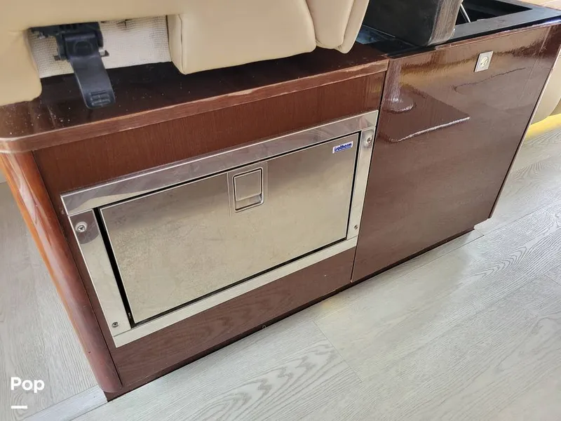 Slide: The Image of Sea Ray 470 Sundancer 2016 - 15600984