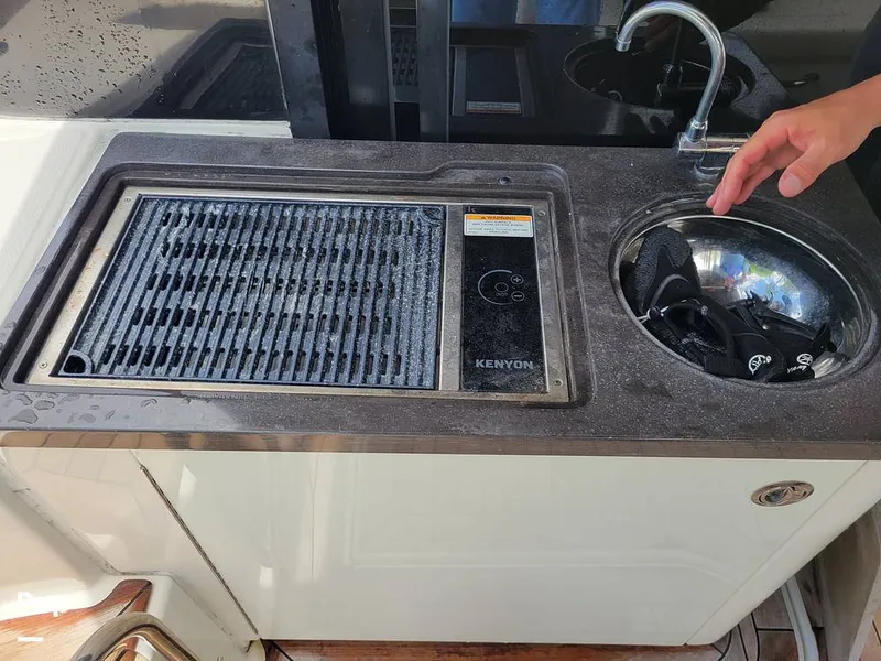 Slide: The Image of Sea Ray 470 Sundancer 2016 - 15601028