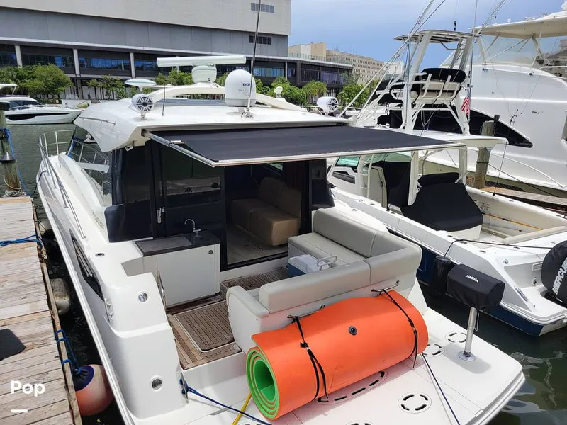 Slide: The Image of Sea Ray 470 Sundancer 2016 - 15601030