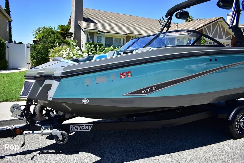 Slide: The Image of Heyday Wake Boats WT-2DC 2020 - 15838909