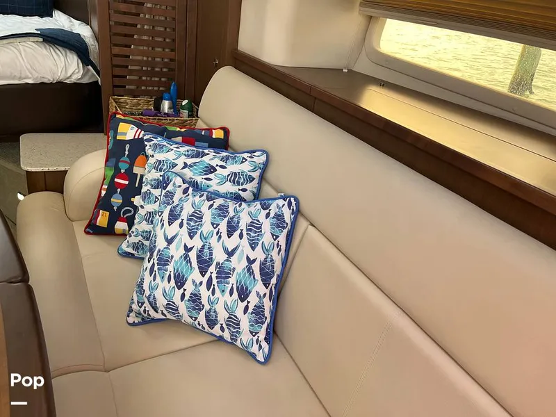 Slide: The Image of Sea Ray 370 Sundancer 2017 - 15946616