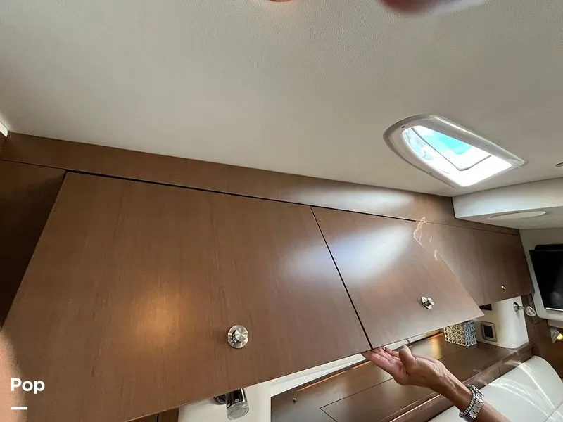 Slide: The Image of Sea Ray 370 Sundancer 2017 - 15946619