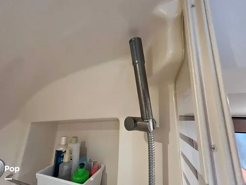 Slide: The Image of Sea Ray 370 Sundancer 2017 - 15946633