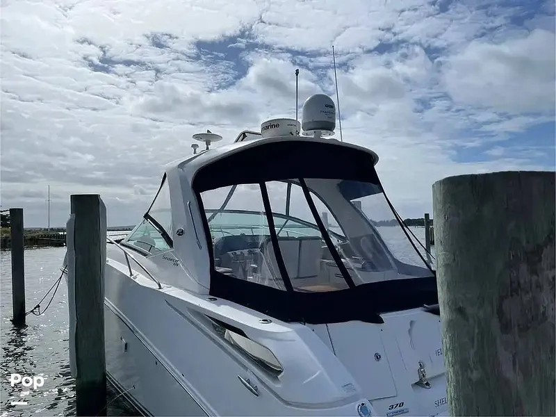 Slide: The Image of Sea Ray 370 Sundancer 2017 - 16042482