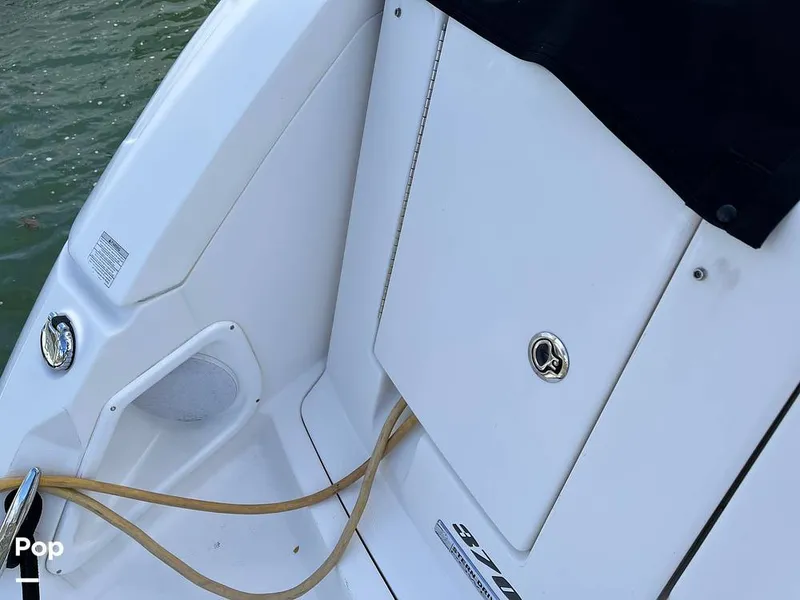 Slide: The Image of Sea Ray 370 Sundancer 2017 - 15946542