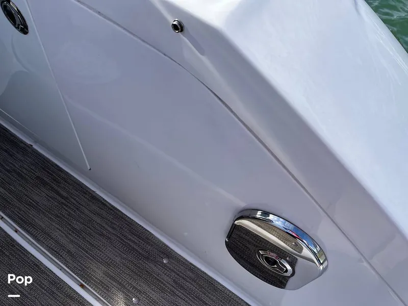 Slide: The Image of Sea Ray 370 Sundancer 2017 - 15946544