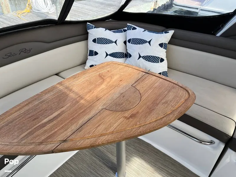 Slide: The Image of Sea Ray 370 Sundancer 2017 - 15946546