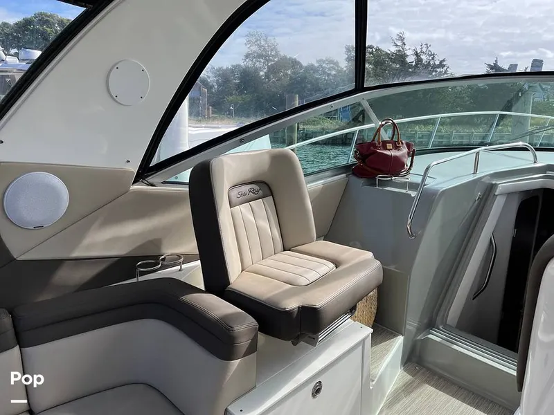 Slide: The Image of Sea Ray 370 Sundancer 2017 - 15946556