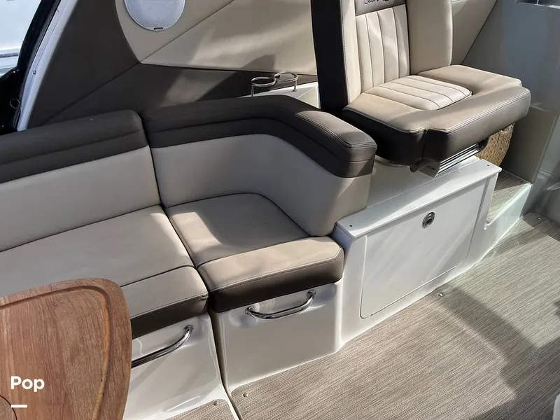 Slide: The Image of Sea Ray 370 Sundancer 2017 - 15946557