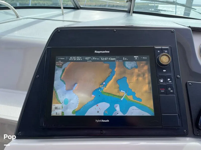 Slide: The Image of Sea Ray 370 Sundancer 2017 - 15946561