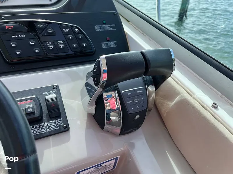 Slide: The Image of Sea Ray 370 Sundancer 2017 - 15946568