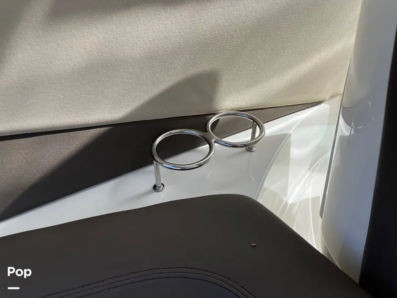 Slide: The Image of Sea Ray 370 Sundancer 2017 - 15946572