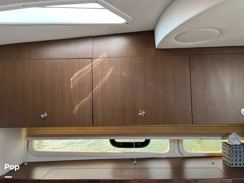 Slide: The Image of Sea Ray 370 Sundancer 2017 - 15946593