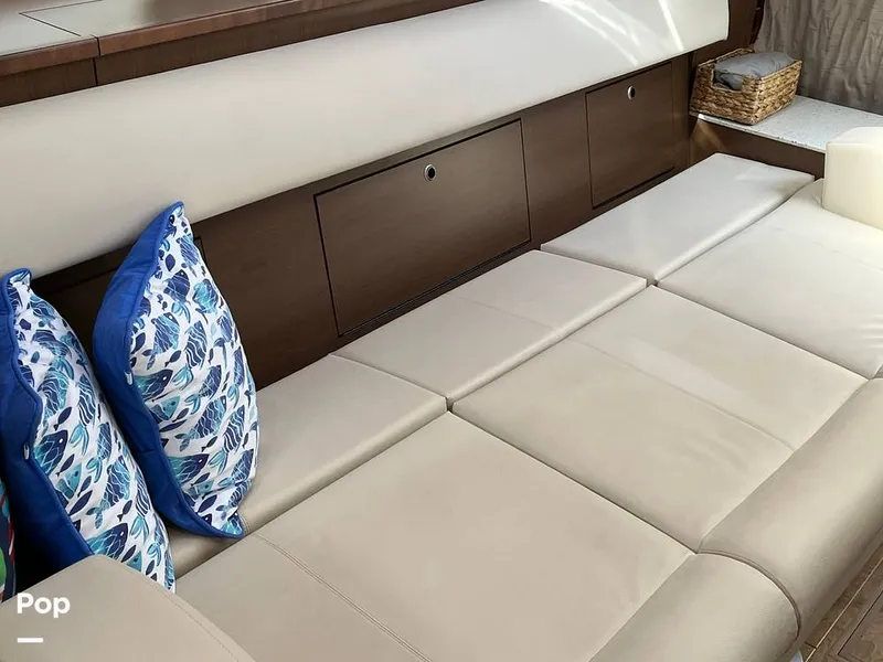 Slide: The Image of Sea Ray 370 Sundancer 2017 - 15946598