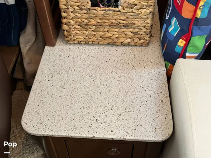 Slide: The Image of Sea Ray 370 Sundancer 2017 - 15946599