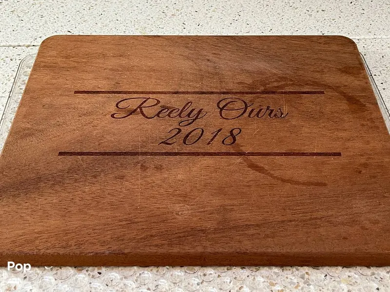 Slide: The Image of Sea Ray 370 Sundancer 2017 - 15946607